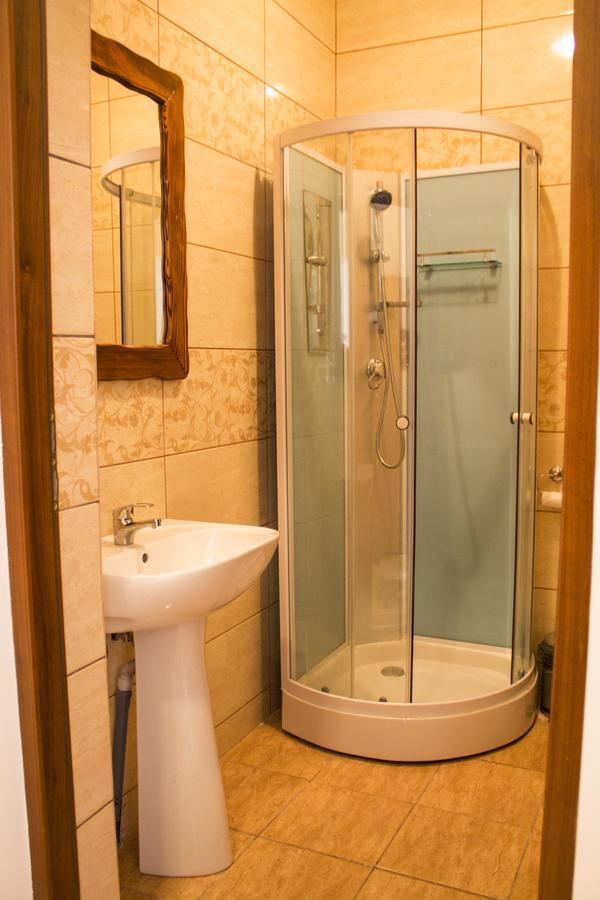 Cabana Barlogul Lupilor Villa Berevoesti Exterior foto