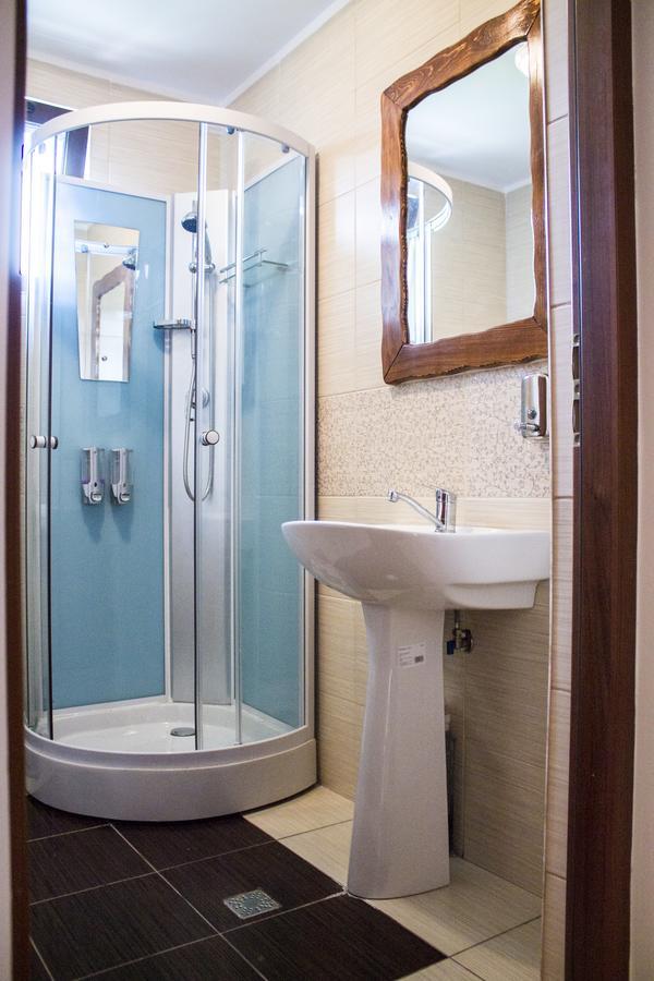 Cabana Barlogul Lupilor Villa Berevoesti Exterior foto