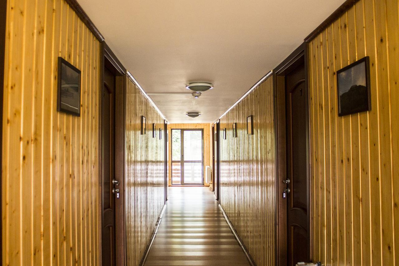 Cabana Barlogul Lupilor Villa Berevoesti Exterior foto