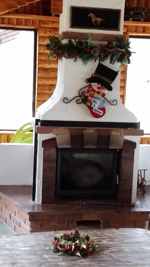 Cabana Barlogul Lupilor Villa Berevoesti Exterior foto